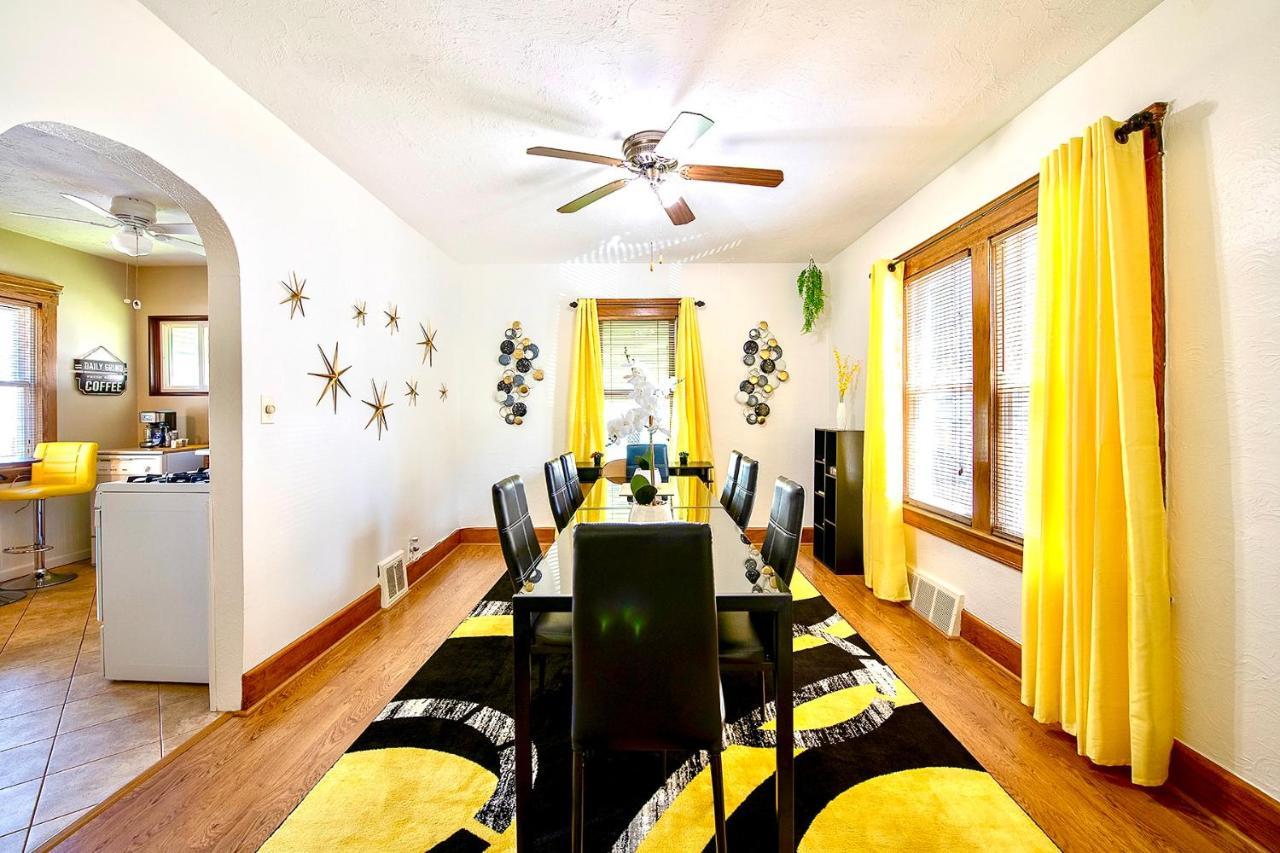 The Amber Retreat - Brooklyn Centre Comfort - Charming Space For Families, Couples & Business Travelers Near Downtown - With 300Mb Wifi, Parking & Self Check-In 克里夫兰 外观 照片