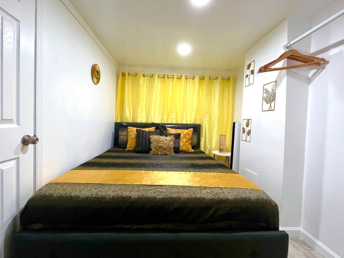 The Amber Retreat - Brooklyn Centre Comfort - Charming Space For Families, Couples & Business Travelers Near Downtown - With 300Mb Wifi, Parking & Self Check-In 克里夫兰 外观 照片